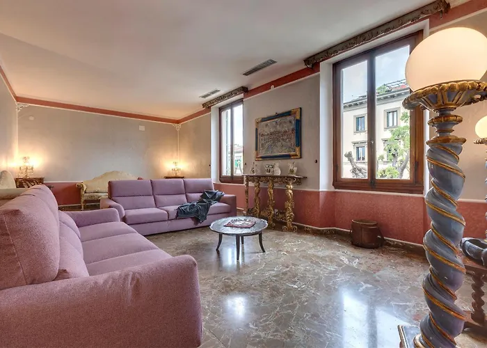 Fiorenza Historical Apartment By Mamo Florence